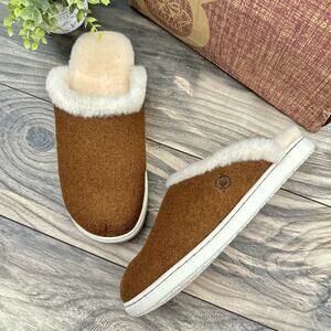 NIB Born Zoe Wool Shearling 8M Slip On Clogs Slides Cognac